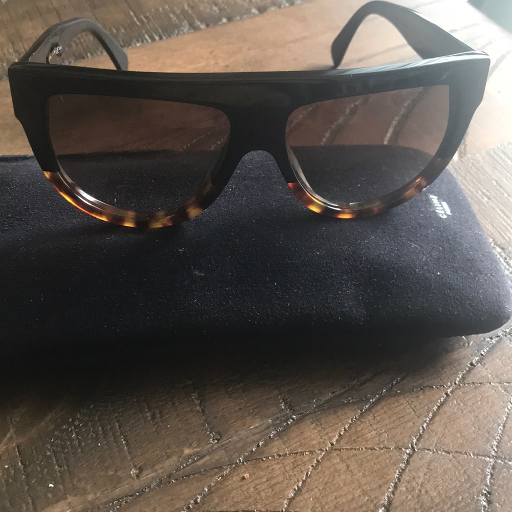 Celine flat top tortoise & black sunglasses